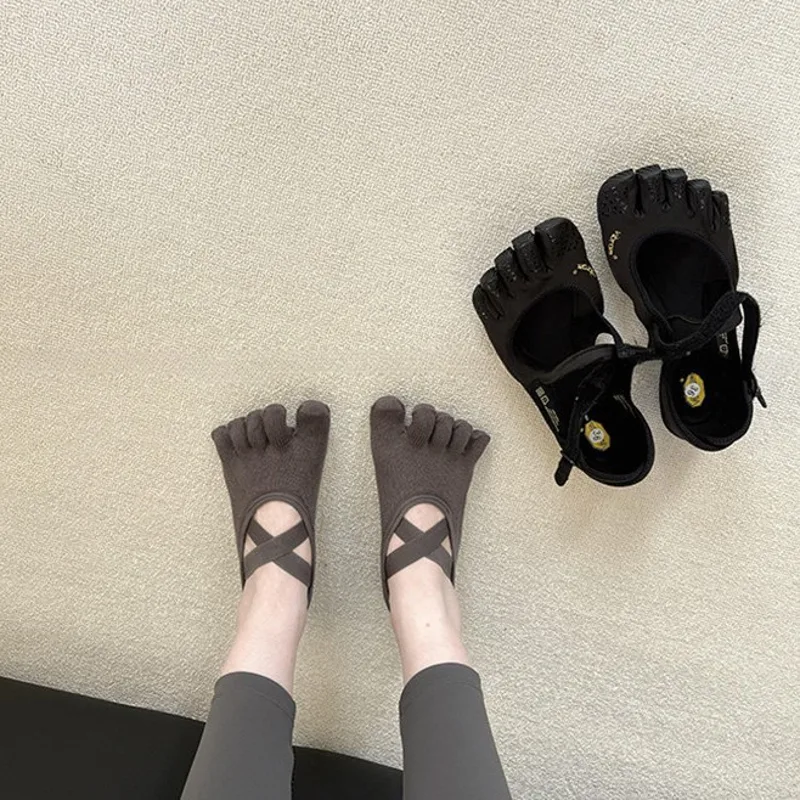 Grip Sock Yoga - Women's Criss-Cross Strappy Five-Toe Yoga Socks