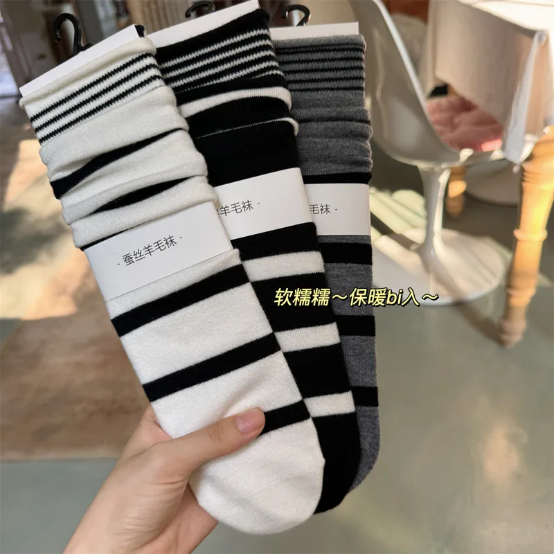SP&CITY Korean Winter Striped  - Silk Sock Bamboo review and price