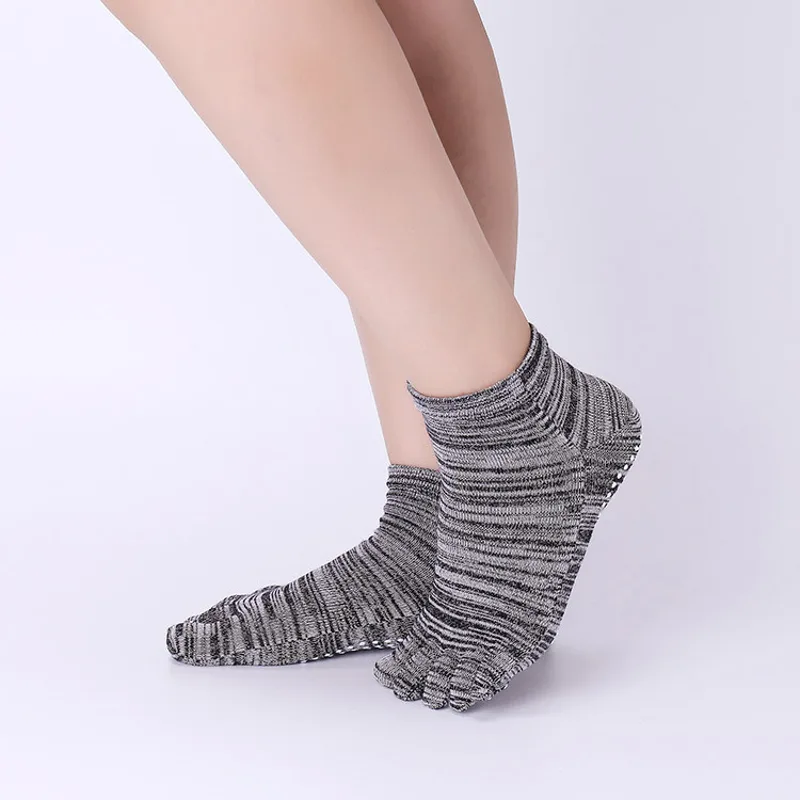 Non-Slip Yoga Socks with Grips - Grip Sock Yoga review and price